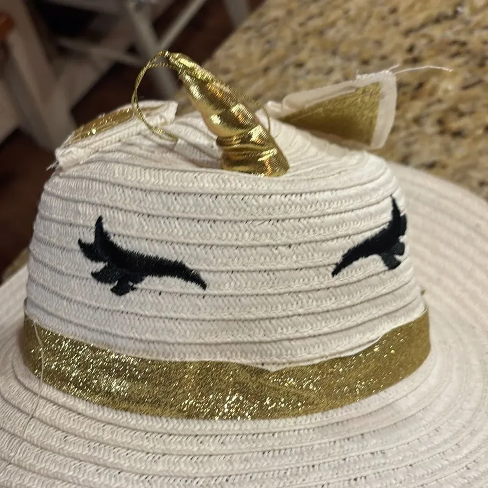 NWT Claire unicorn 🦄 sun hats